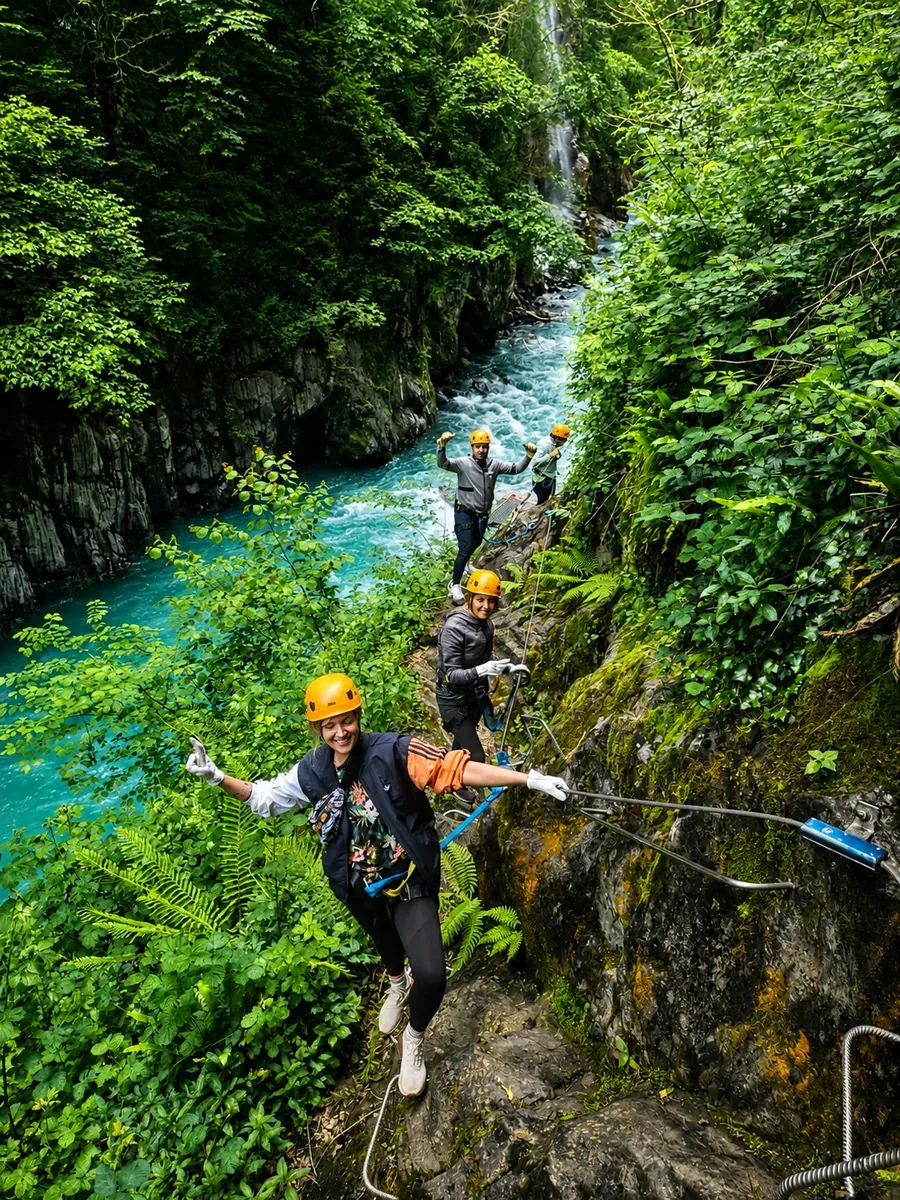 Participants BSP sur un parcours de via ferrata